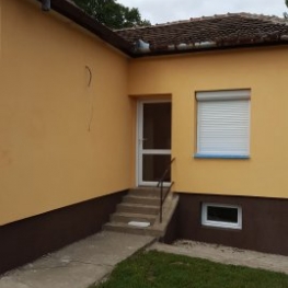 sárga vályogház szigetelés